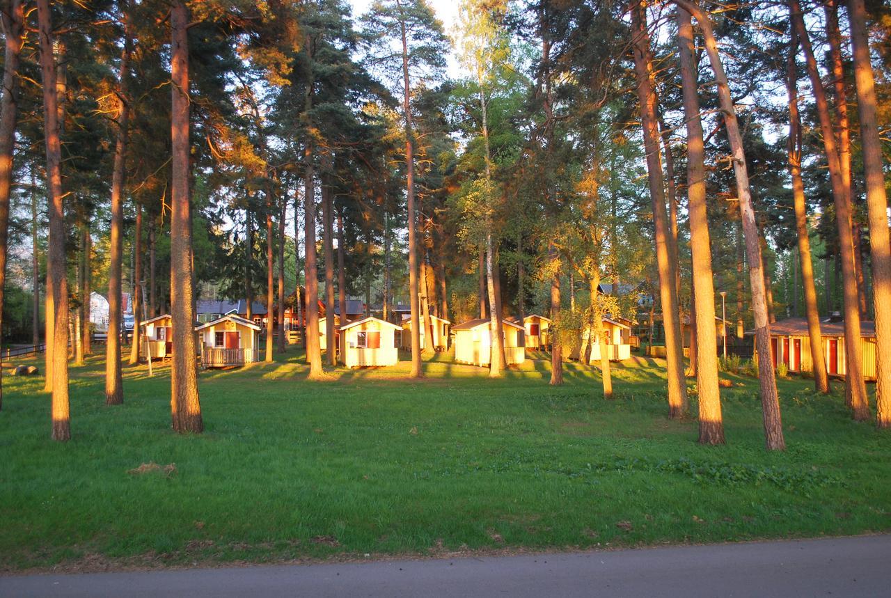 Strandstugorna I Varamon Мотала Екстериор снимка